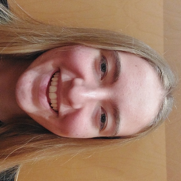 Meet your Posher, Teagan - Picture 2 of 2